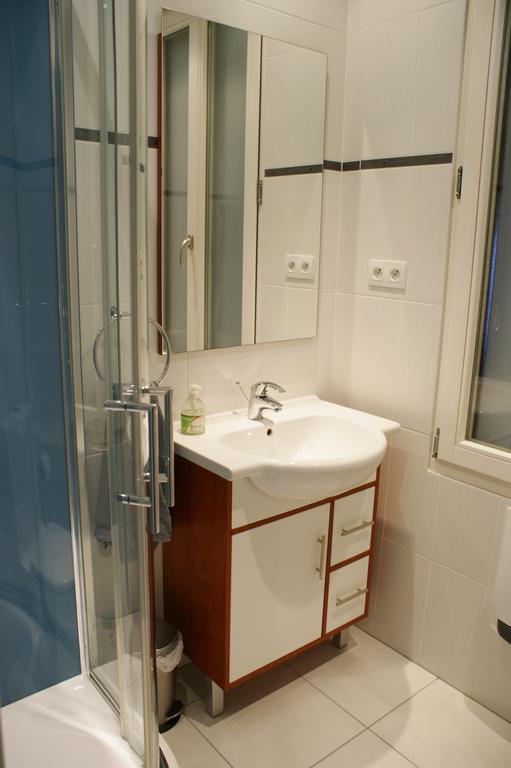 Location "Charme" Apartment รีควีร์ ห้อง รูปภาพ